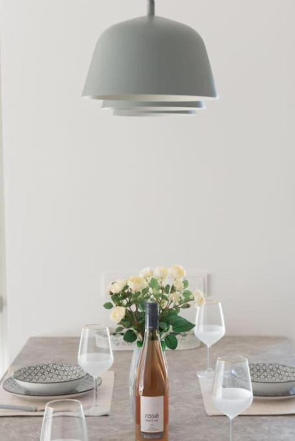 Bright Apartment In The New Building Aten Exteriör bild