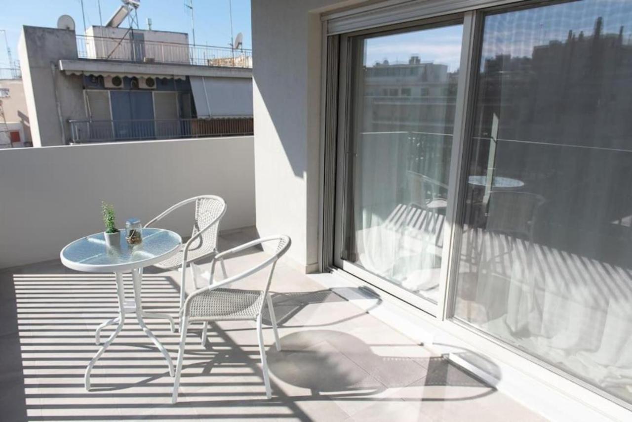 Bright Apartment In The New Building Aten Exteriör bild